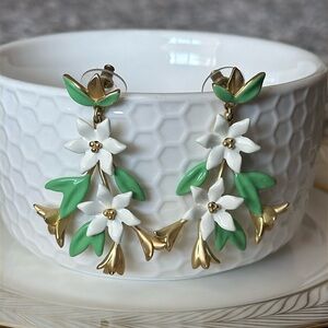 Spartina 449 Retired River House Flower 18K Matte Gold Plated Statement Earrings